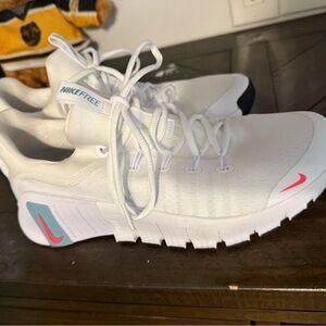 Nike White and Pink Sneakers with Breathable Mesh